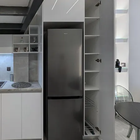Mary's Loft Trípoli
