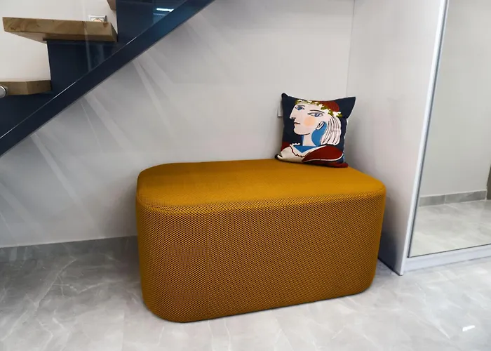 Mary's Loft * Tripoli